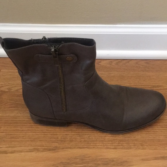 naturalizer ankle boots